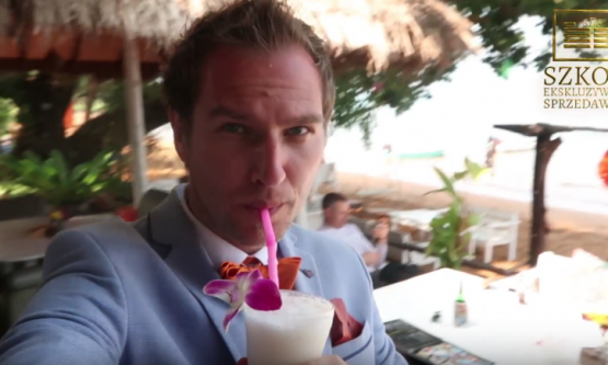 Jedzenie w Tajlandii. Właśnie dzięki tej umiejętności miesięczne wakacje w Azji